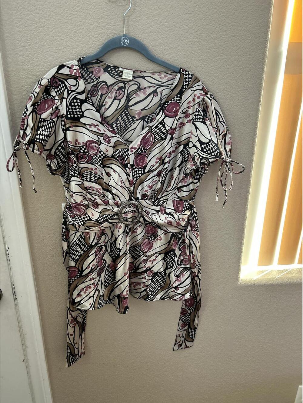 Nicola Women's XL Patterned Polyester Blouse with Belt